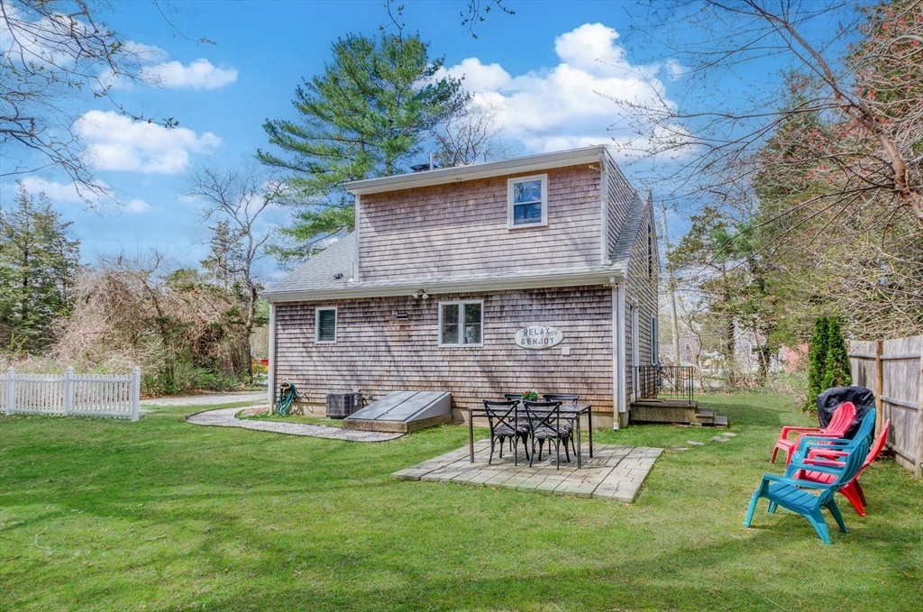 56 Acushnet Road Mattapoisett, MA 02739 - Photo 18 of 25 Gallery Image 18