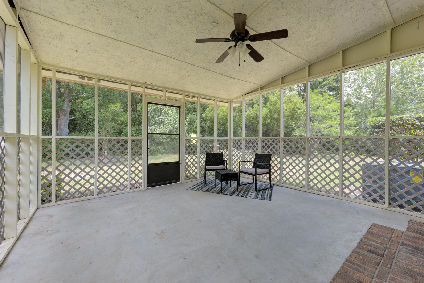 137 Ravenell Street Moncks Corner, SC 29461 - Photo 32 of 36 137 Ravenell St, Monck Corner SC (31)