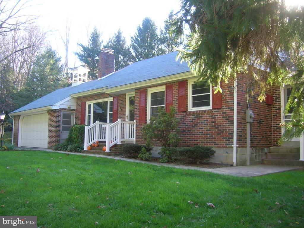 59 Leaman Road Lancaster, PA 17603 - Photo 1 of 19 Gallery Image 1