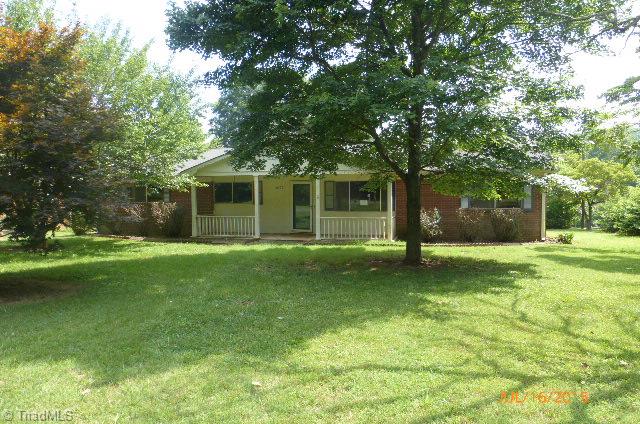 2000 Chesapeake Drive Rural Hall, NC 27045 - Photo 1 of 12 Front