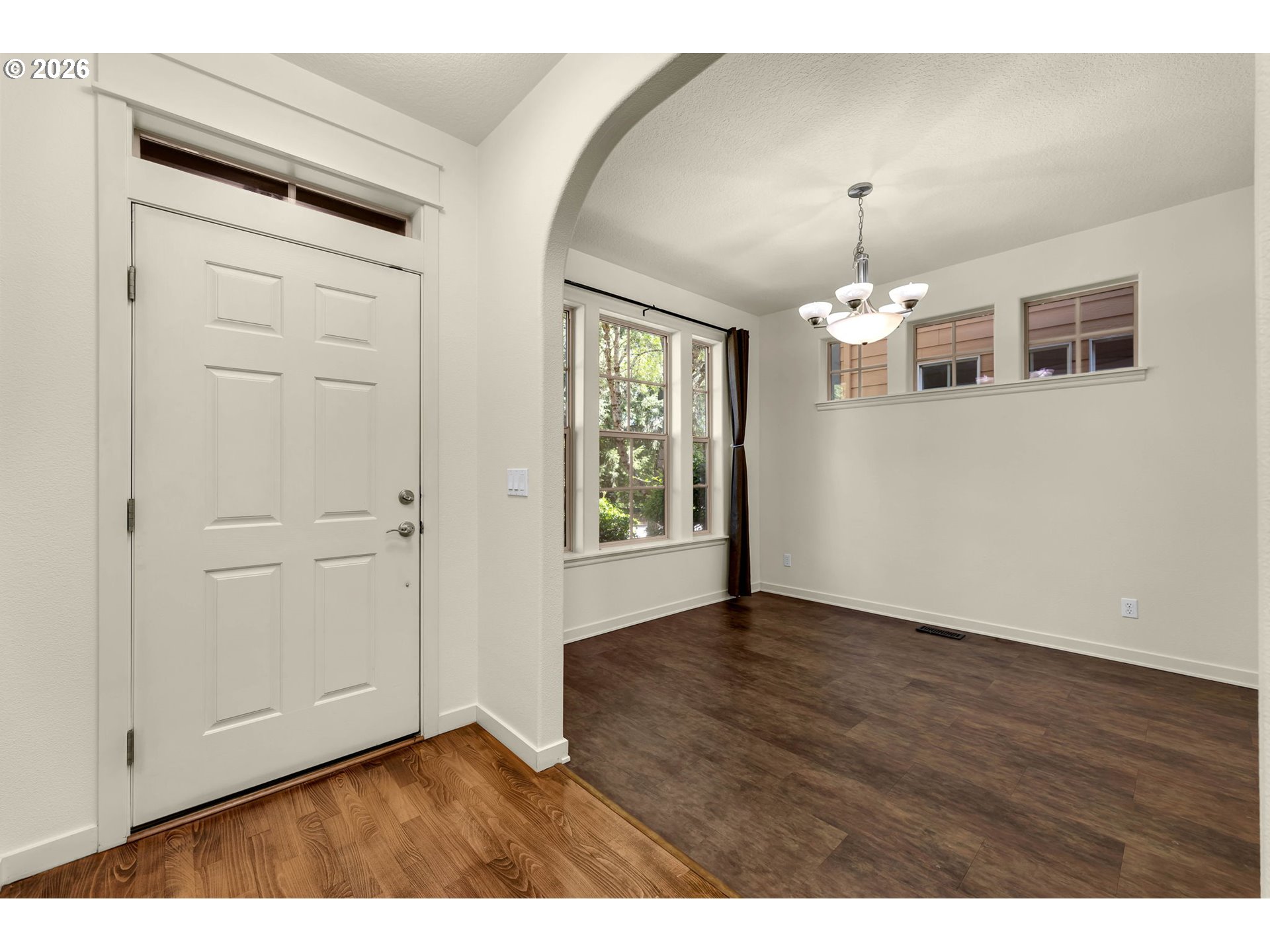 16018 Southwest 77th Terrace Portland, OR 97224 - Photo 4 of 48