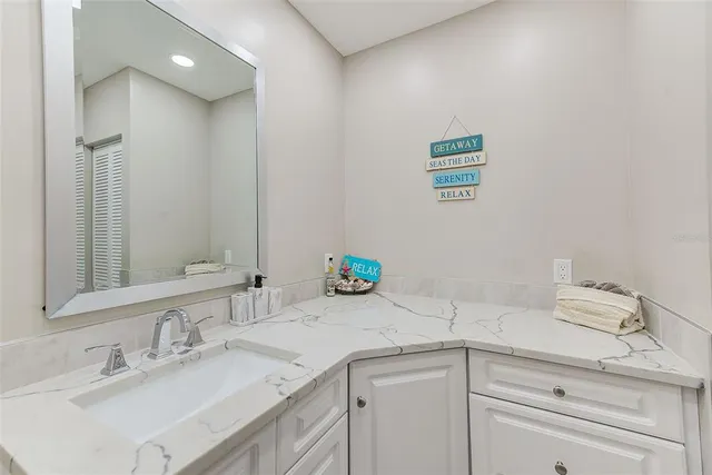 $2,000 | 10215 Regal Drive, Unit 41, Largo, FL 33774