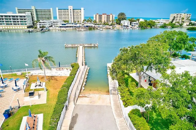 $2,000 | 10215 Regal Drive, Unit 41, Largo, FL 33774