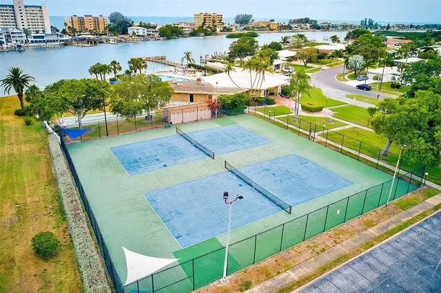 $2,000 | 10215 Regal Drive, Unit 41, Largo, FL 33774