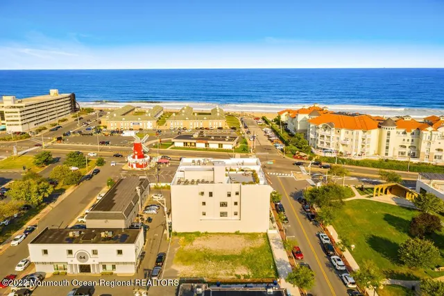a view of a terrace with sitting area