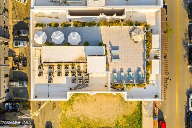 $2,700 | 57-61 Brighton Avenue, Unit 301, Long Branch, NJ 07740