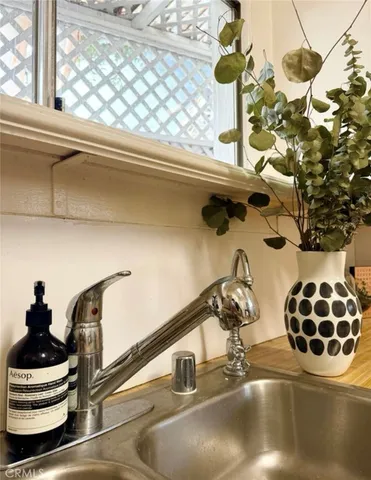 $4,100 | 8956 Norma Place, West Hollywood, CA 90069