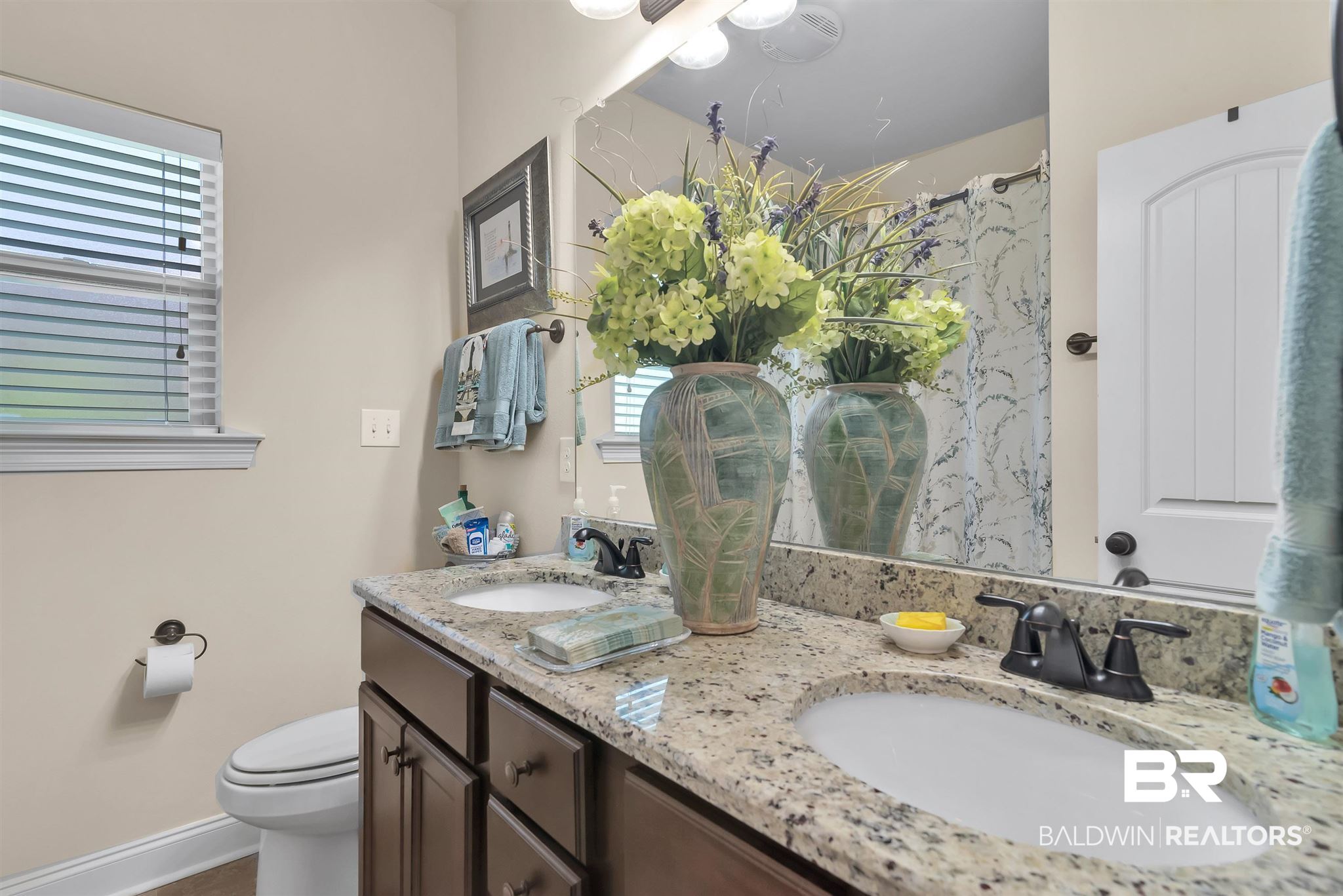 2634 Ocala Drive Foley, AL 36535 - Photo 18 of 22 Guest Bath