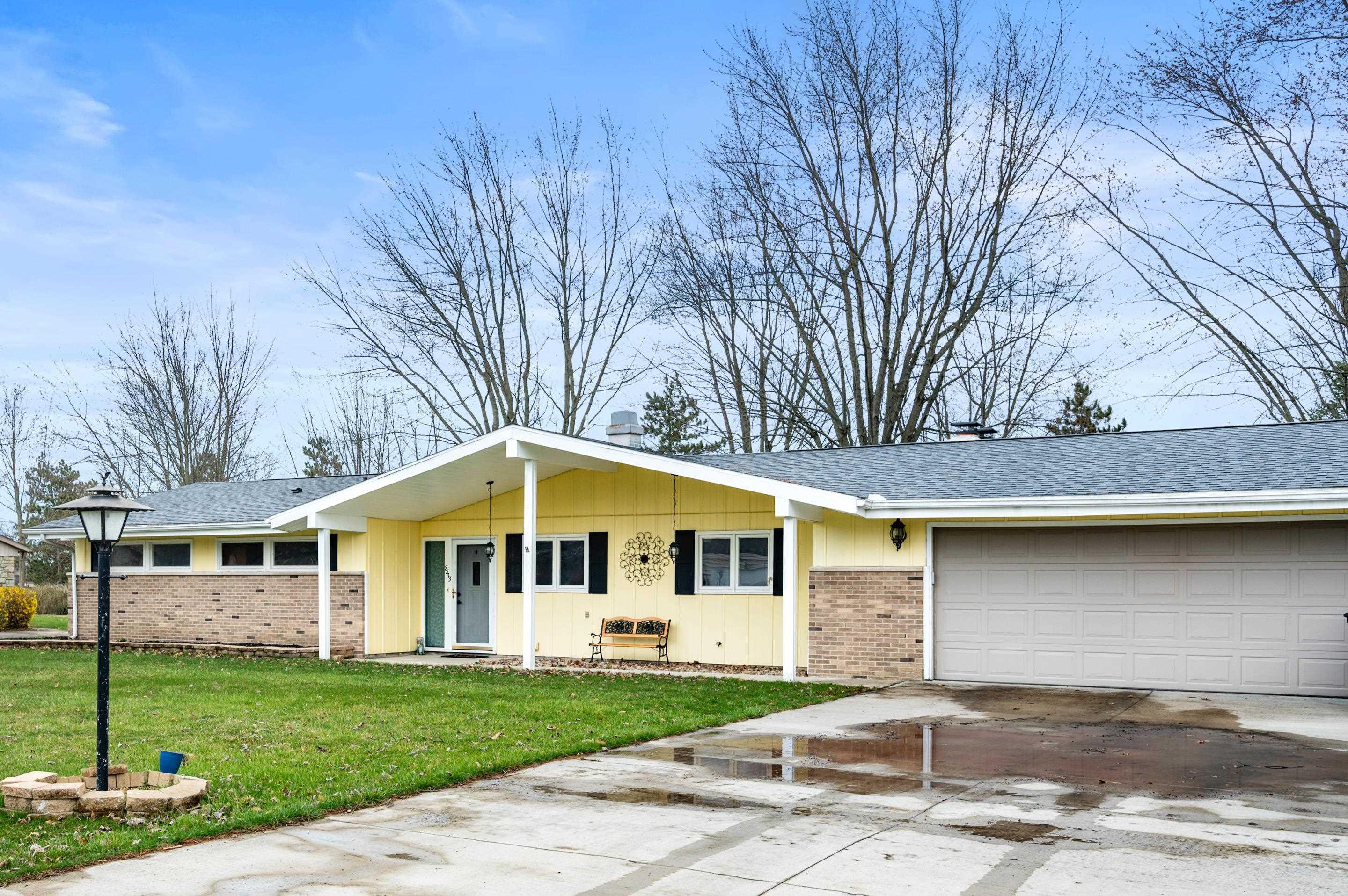 8413 West Butternut Road Muncie, IN 47304 - Photo 2 of 36 Gallery Image 2