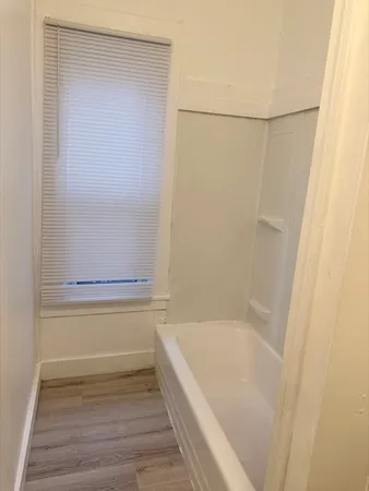 $2,400 | 20 Woodbine Street, Unit 1, Worcester, MA 01603