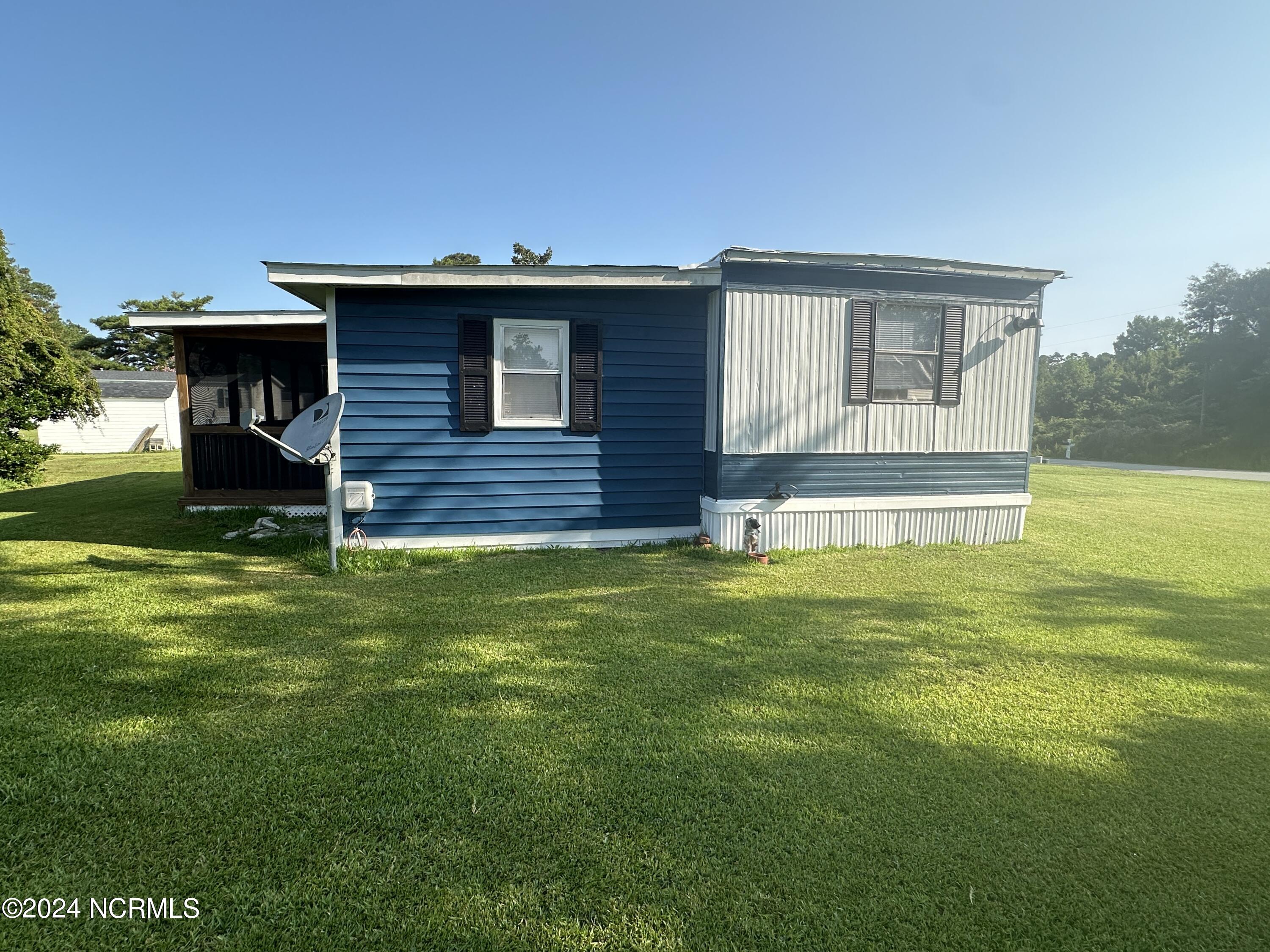 1136-1132 Glancy Road Swansboro, NC 28584 - Photo 16 of 76 side 1136