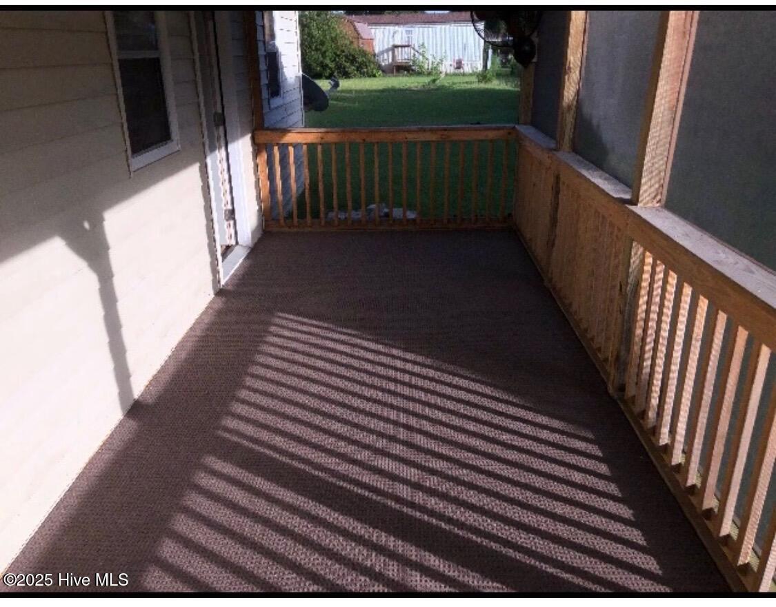 1136-1132 Glancy Road Swansboro, NC 28584 - Photo 47 of 76 Screened Porch