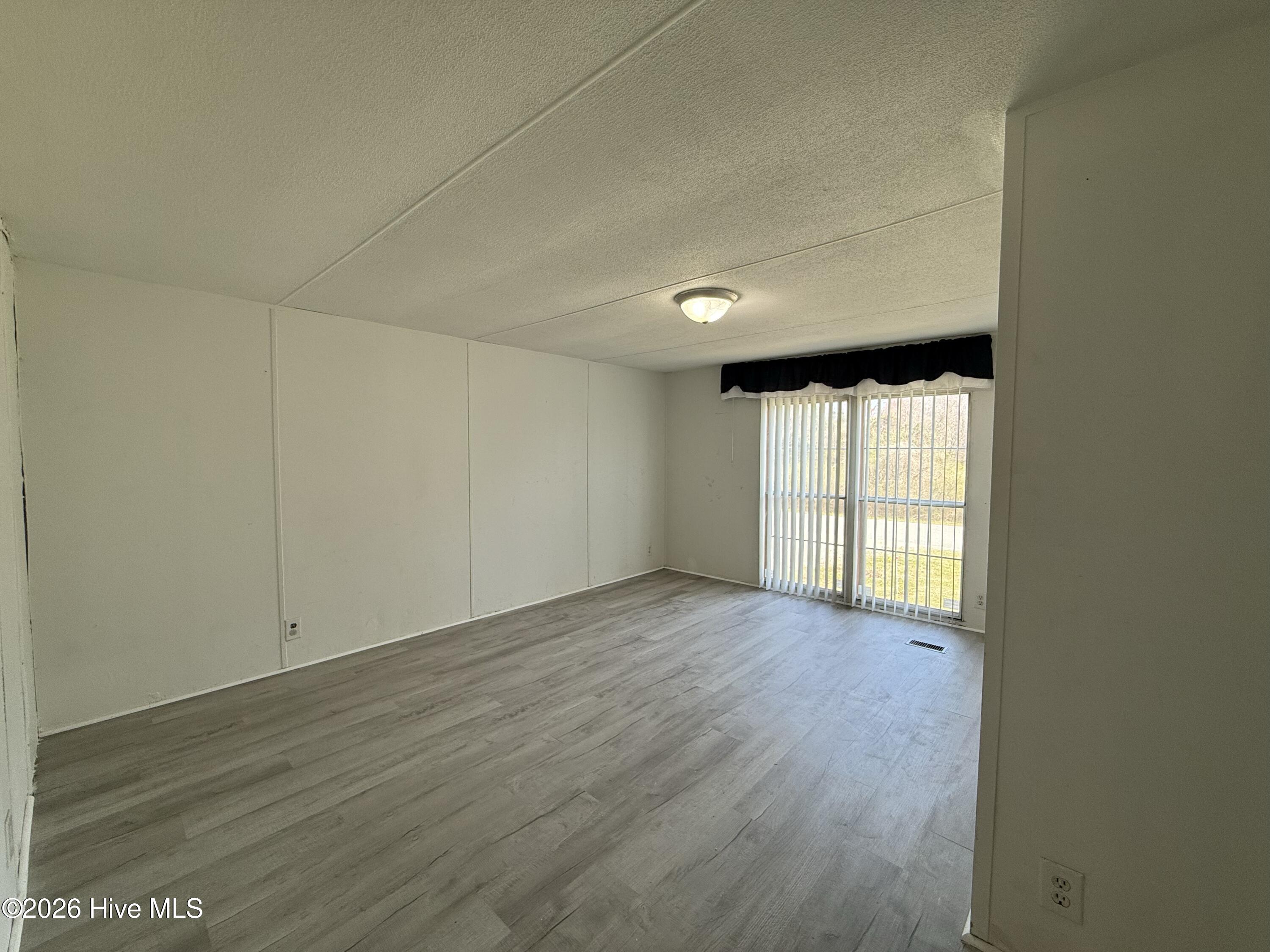 1136-1132 Glancy Road Swansboro, NC 28584 - Photo 64 of 70 Spare Room 1