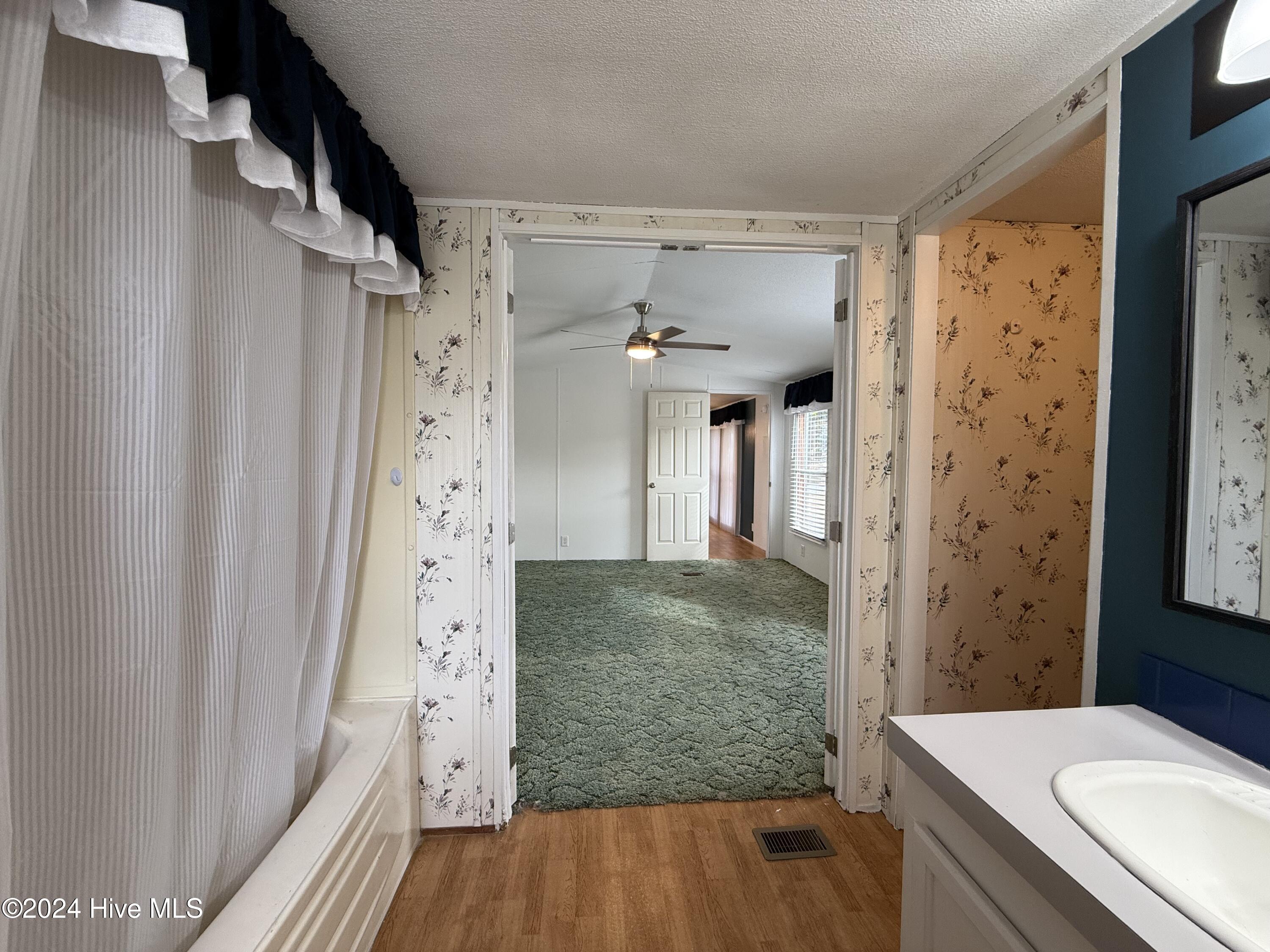 1136-1132 Glancy Road Swansboro, NC 28584 - Photo 66 of 76 1132 Master Bathroom