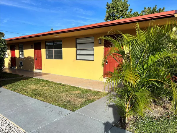 $1,650 | 1723 Moffett Street, Hollywood, FL 33020