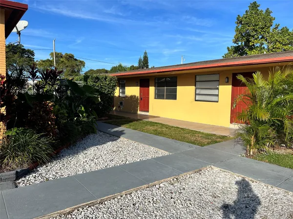 $1,650 | 1723 Moffett Street, Hollywood, FL 33020