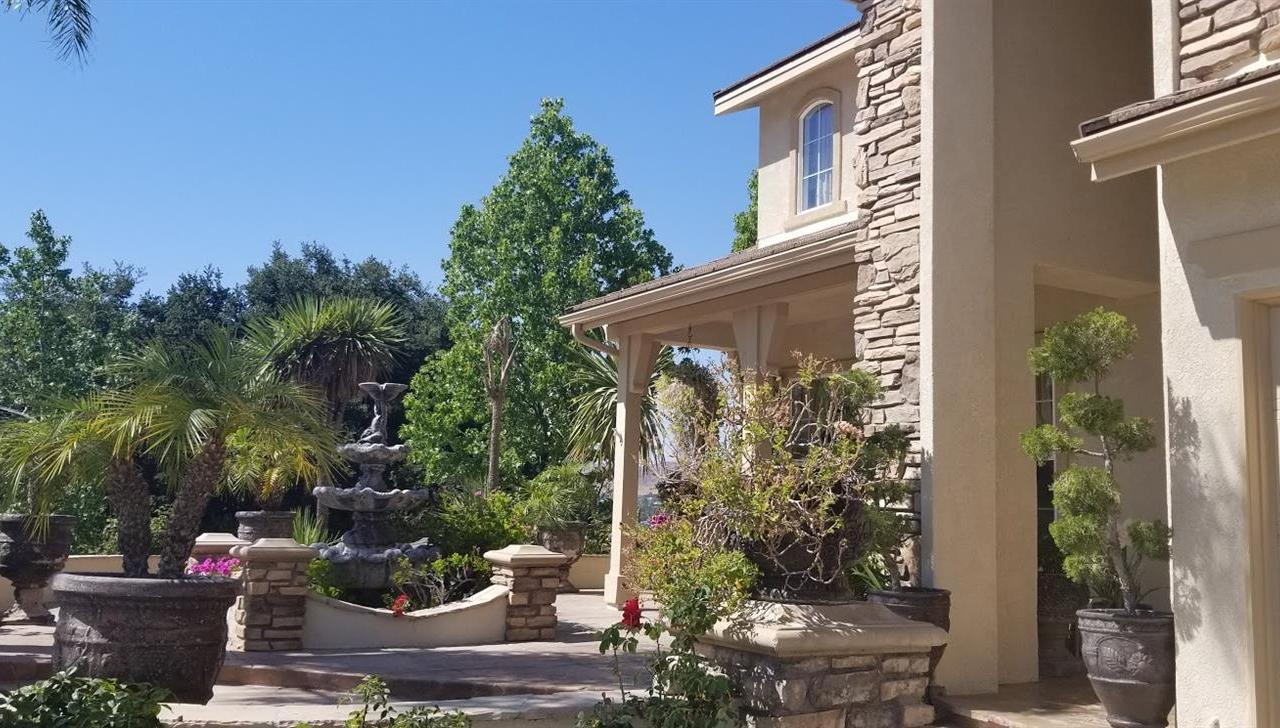 1386 Hidden Ranch Drive Simi Valley, CA 93063 - Photo 6 of 99