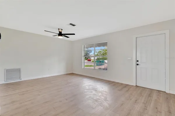 $269,900 | 2420 16th Street West, Palmetto, FL 34221