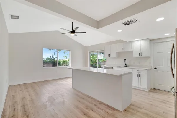 $269,900 | 2420 16th Street West, Palmetto, FL 34221