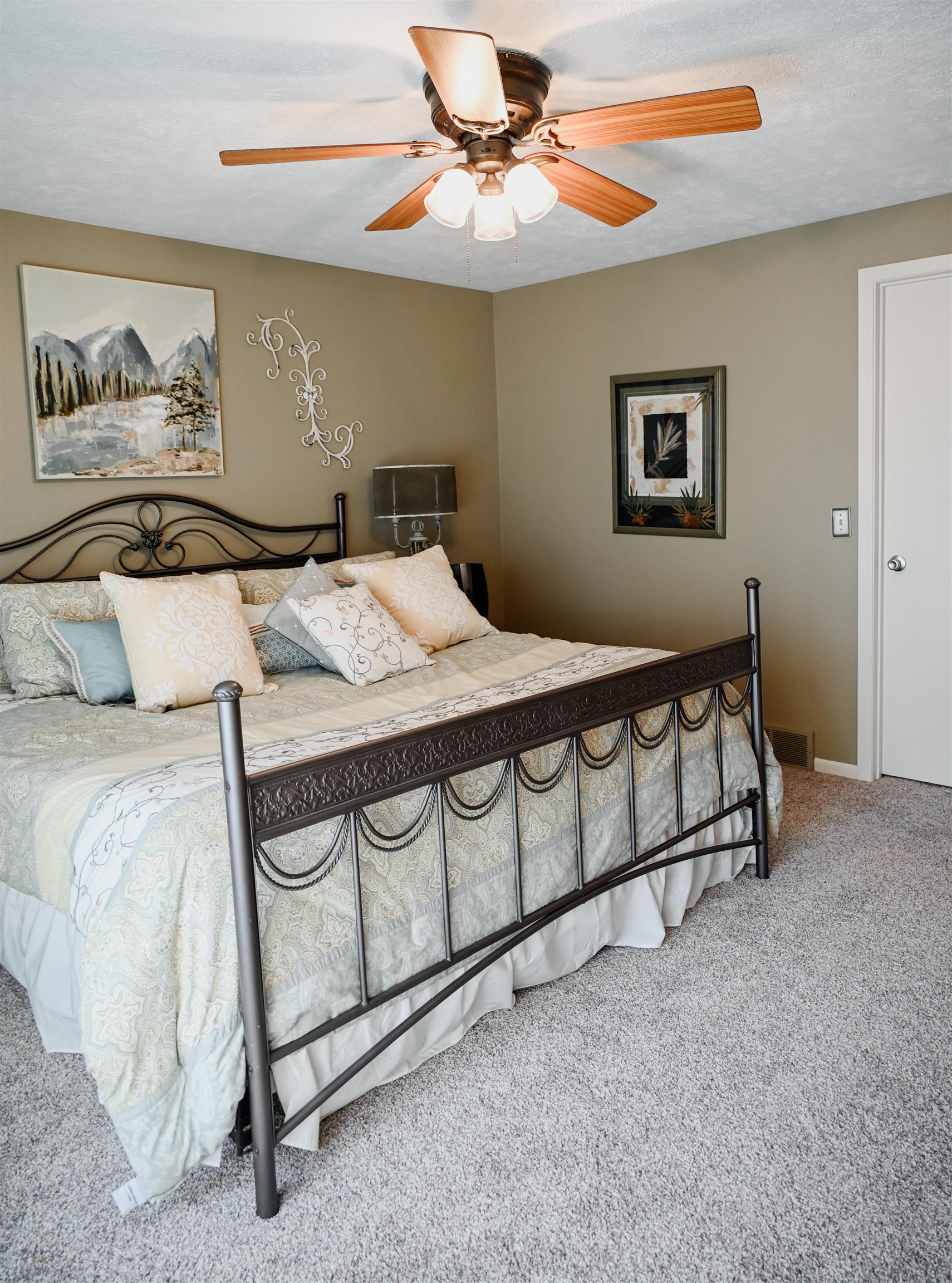 11255 East Fort Road, Unit H1 Suttons Bay, MI 49682 - Photo 36 of 49