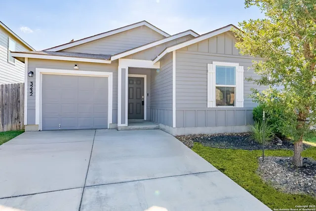 $1,625 | 3232 Onion Creek, San Antonio, TX 78245