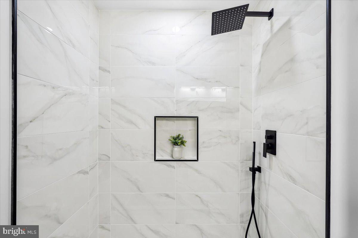 2529 1/2 Elvans Road Southeast Washington, DC 20020 - Photo 20 of 27 Gallery Image 20