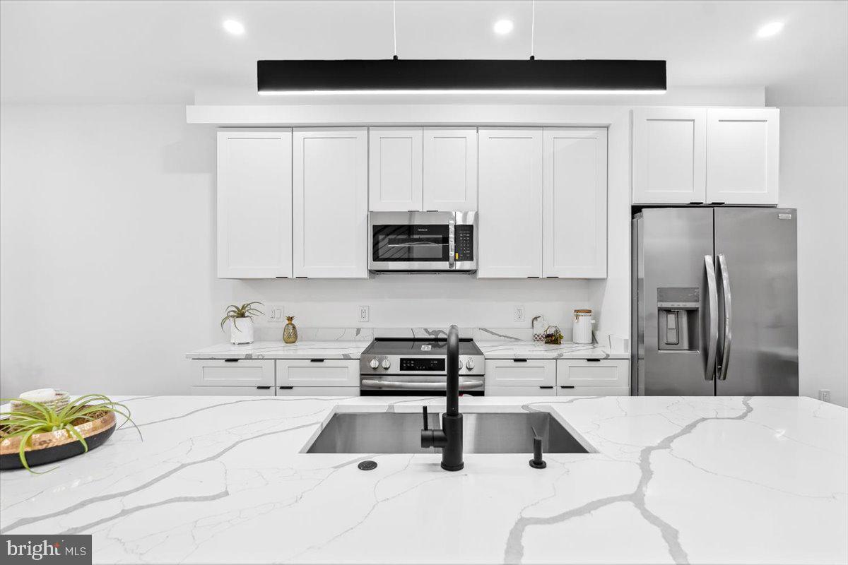 2529 1/2 Elvans Road Southeast Washington, DC 20020 - Photo 4 of 27 Gallery Image 4