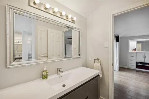 $1,099,000 | 9522 Robin Meadow Drive, Dallas, TX 75243