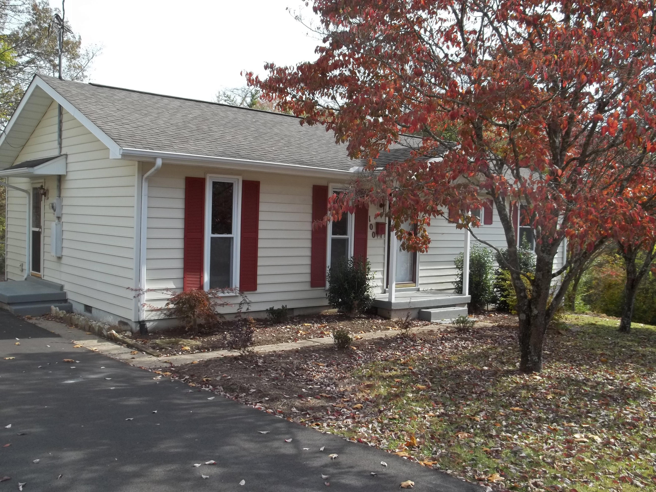 100 Amherst Lane Oak Ridge, TN 37830 - Photo 1 of 23 100_6408
