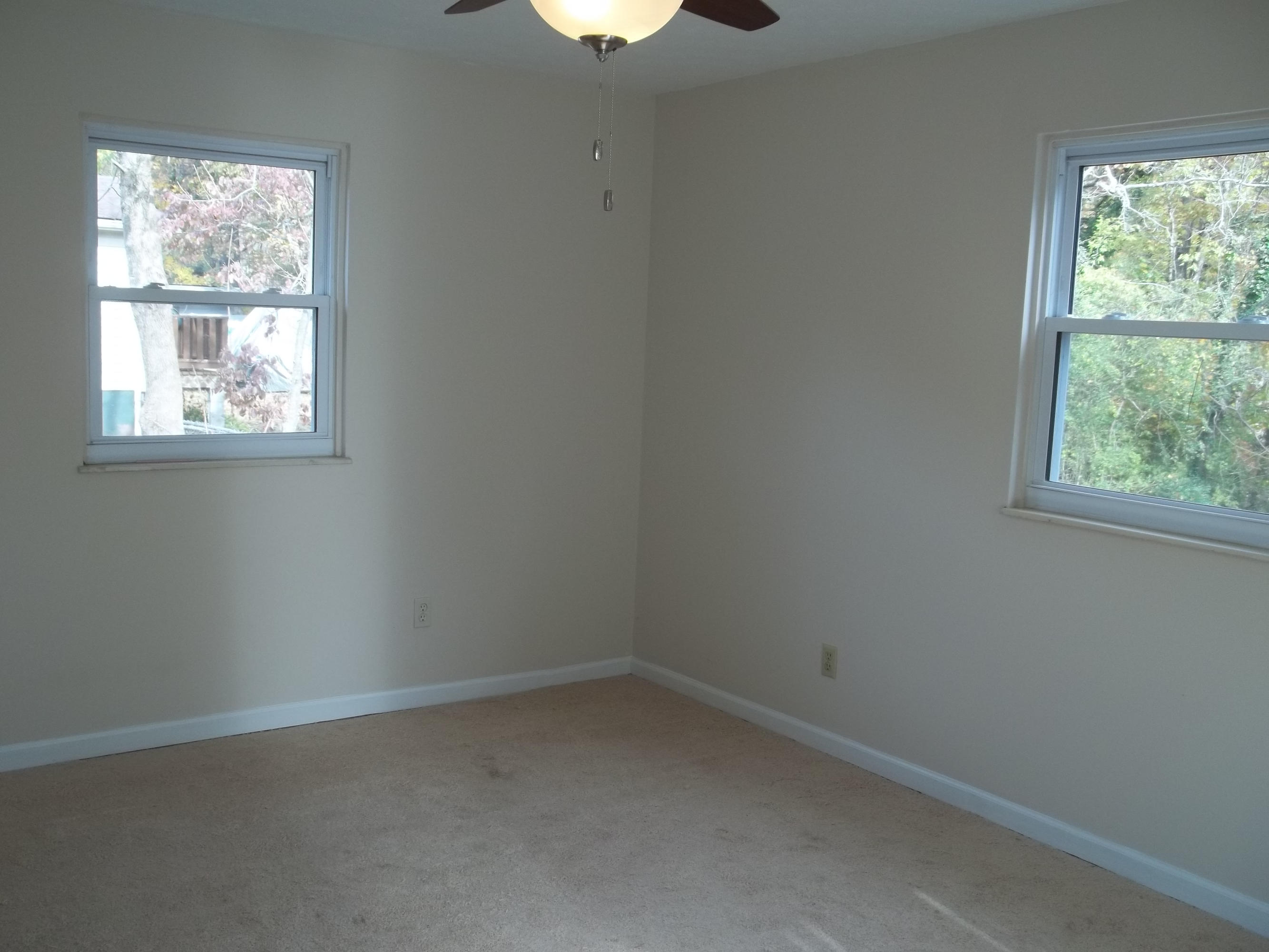 100 Amherst Lane Oak Ridge, TN 37830 - Photo 17 of 23 100_6402