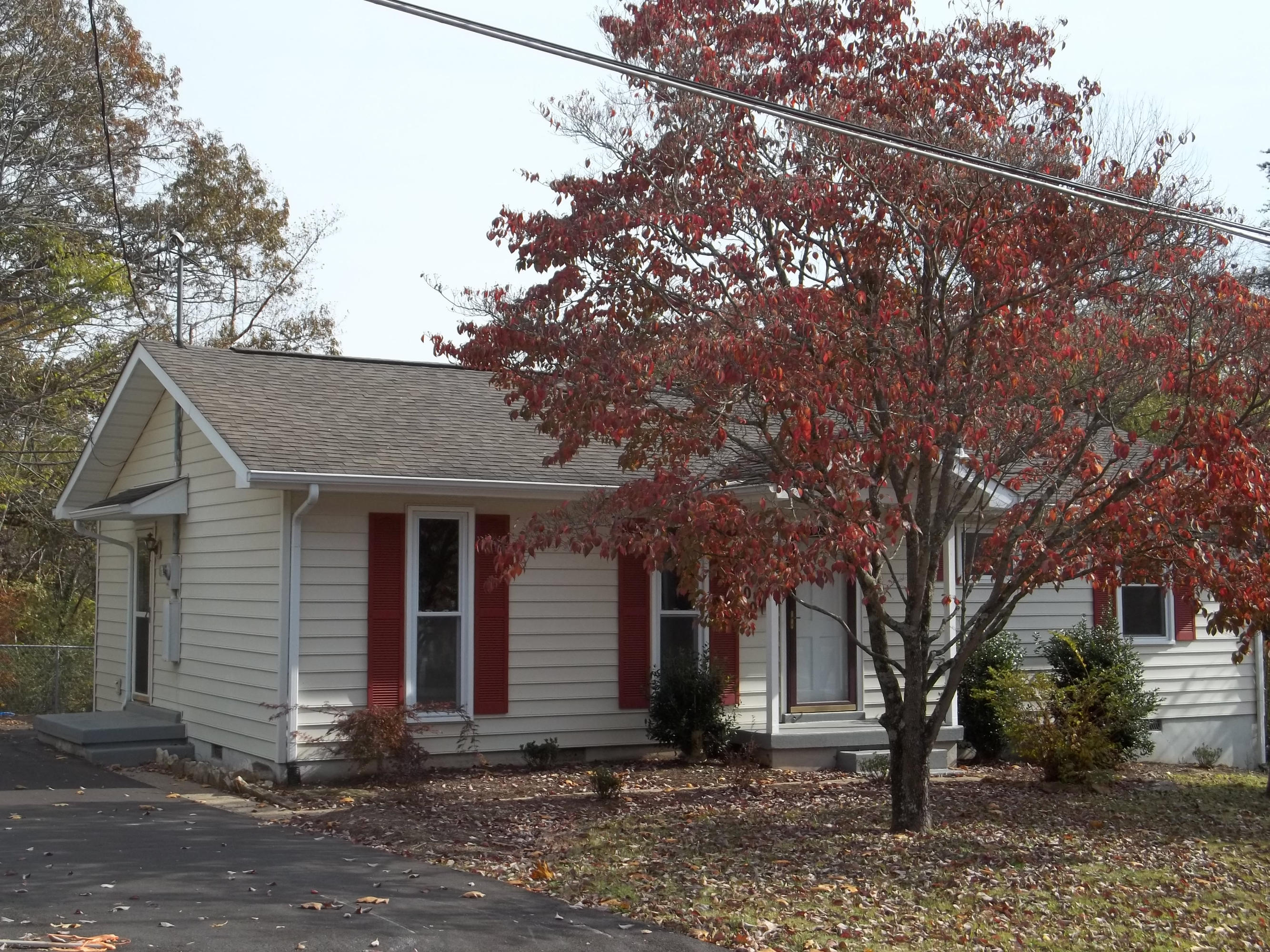 100 Amherst Lane Oak Ridge, TN 37830 - Photo 4 of 23 100_6407