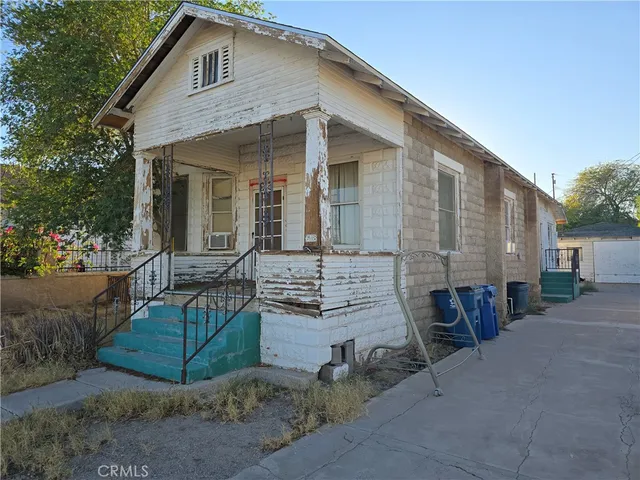 a view of a house with a patio