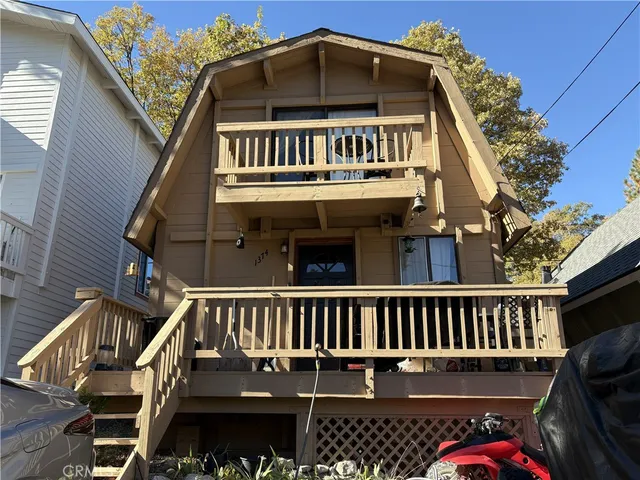 $1,950 | 1374 Rock Ridge Way, Lake Arrowhead, CA 92352