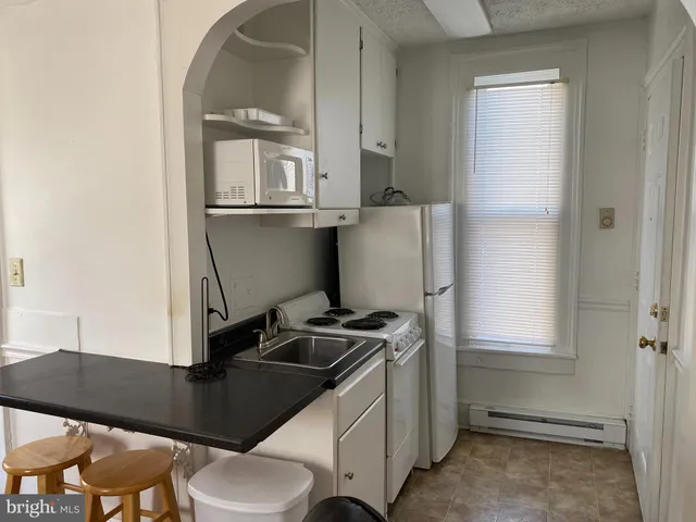 $900 | 320 Amherst Street, Unit 4, Winchester, VA 22601