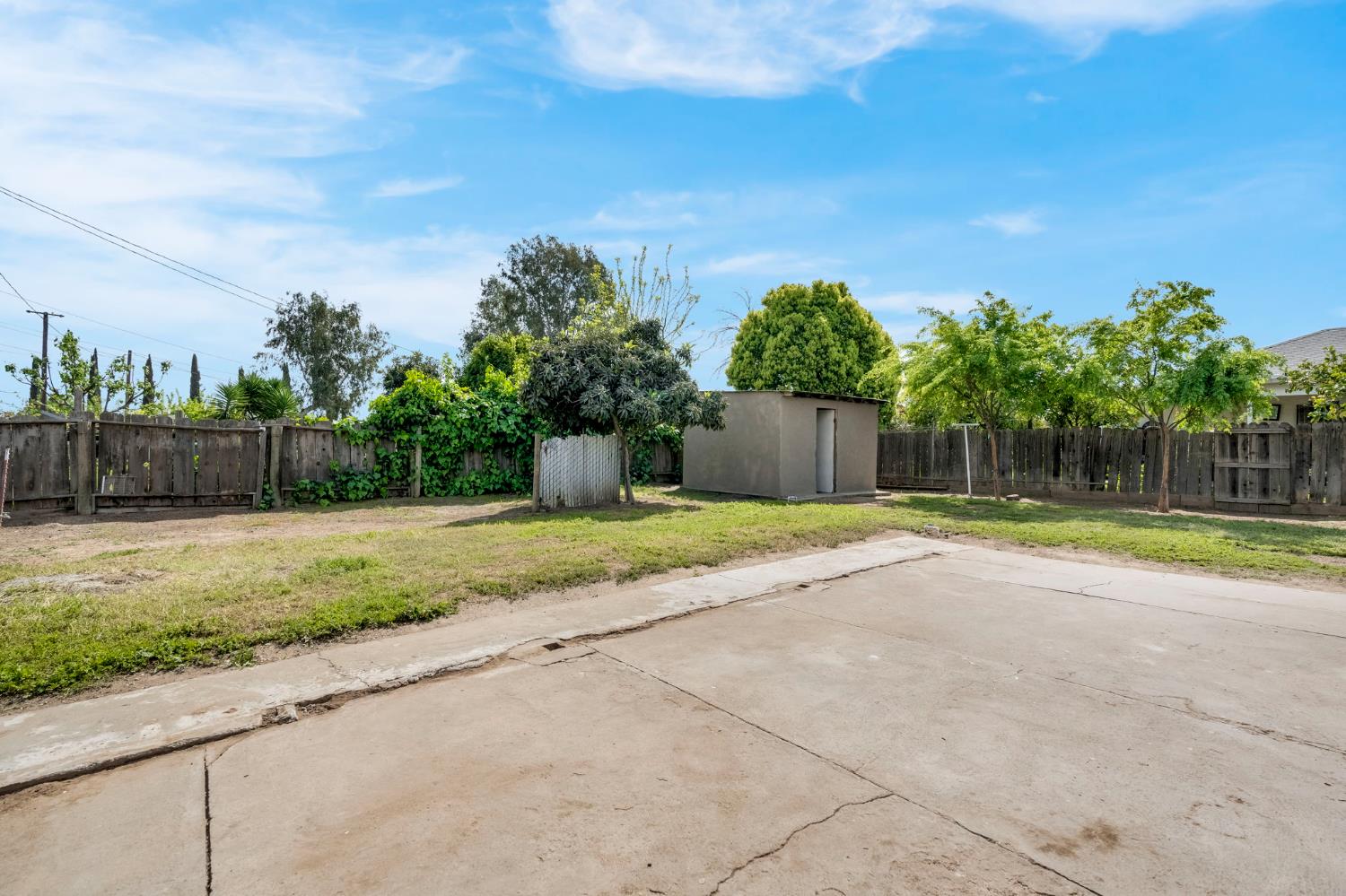 914 Clinton Street Madera, CA 93638 - Photo 29 of 32
