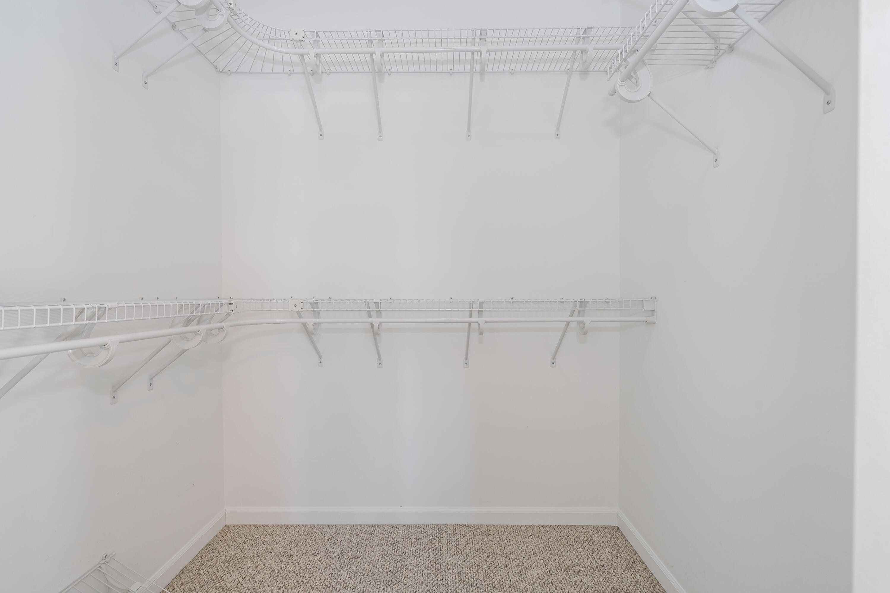 2681 Hunters Run Kalamazoo, MI 49048 - Photo 17 of 39 Hunters_Run_2681_Kalamazoo_49048-19