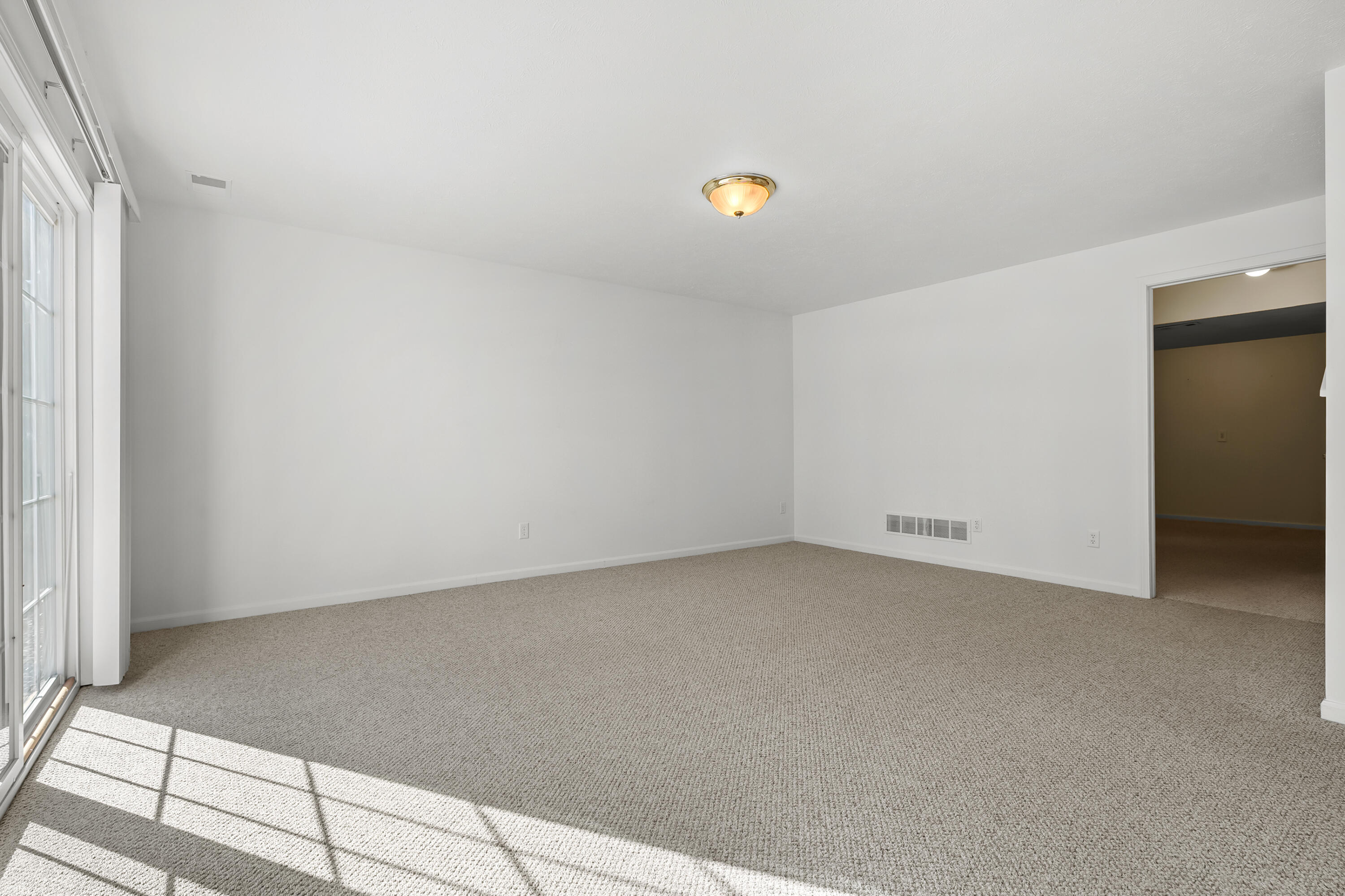 2681 Hunters Run Kalamazoo, MI 49048 - Photo 21 of 39 Hunters_Run_2681_Kalamazoo_49048-23