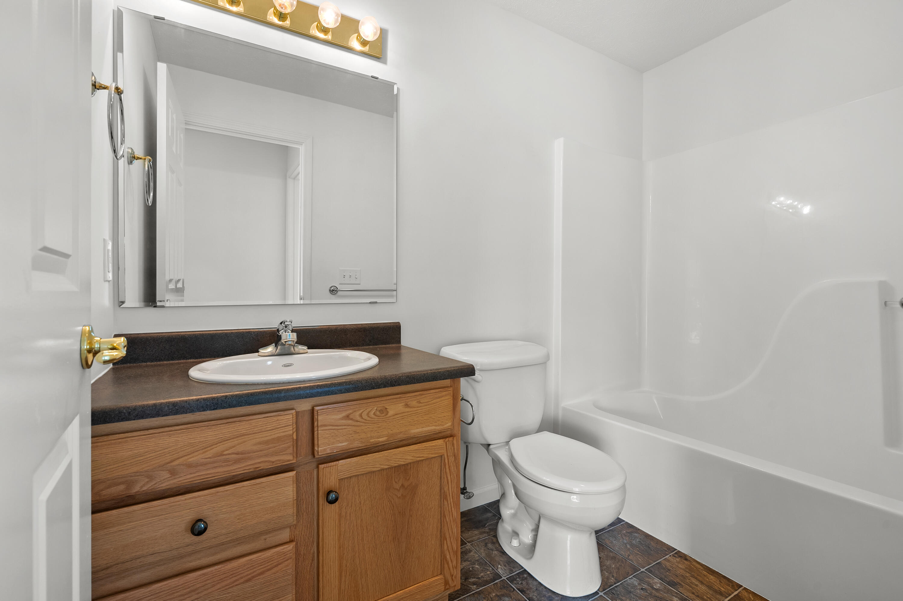 2681 Hunters Run Kalamazoo, MI 49048 - Photo 23 of 39 Hunters_Run_2681_Kalamazoo_49048-26