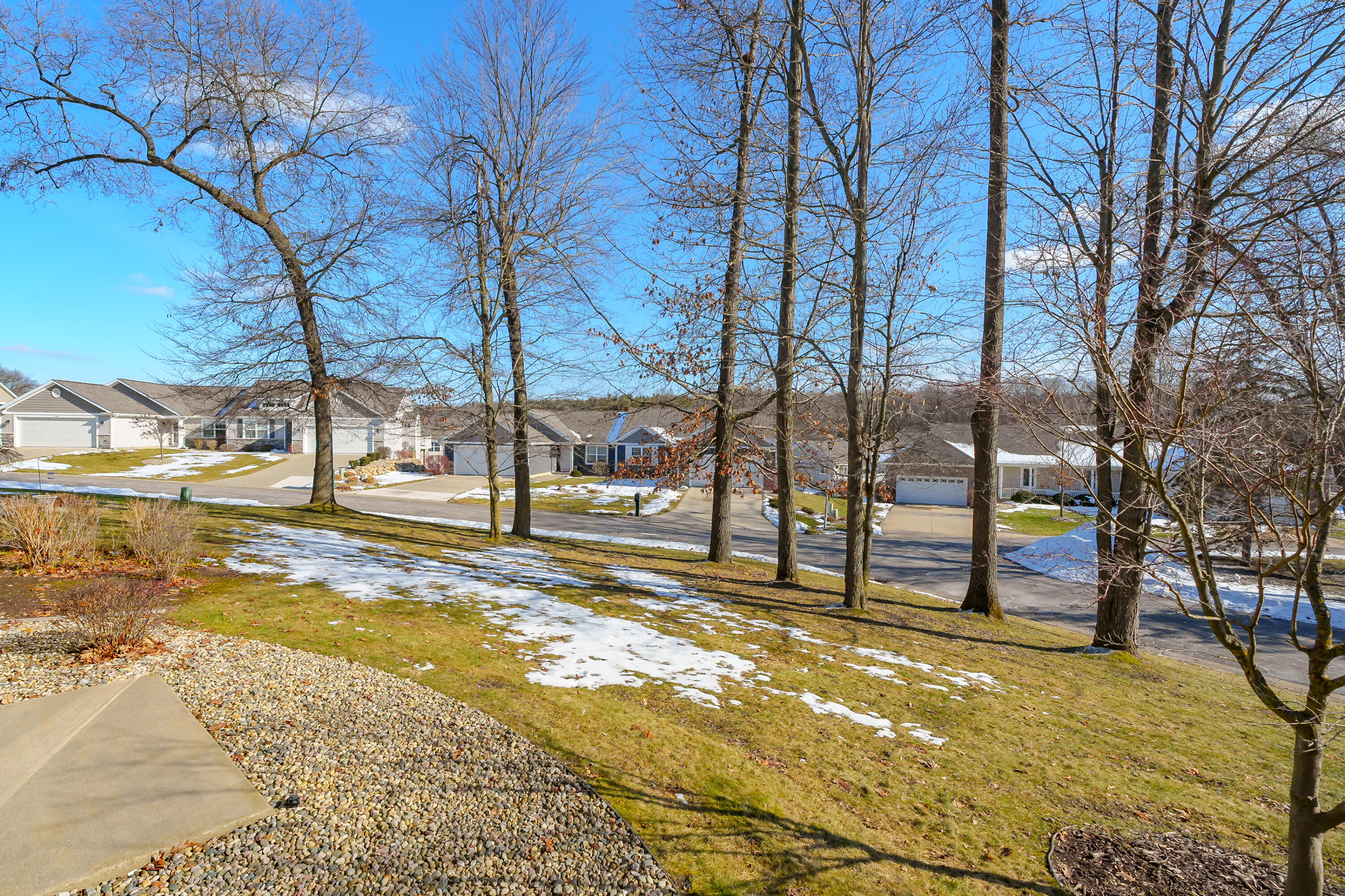 2681 Hunters Run Kalamazoo, MI 49048 - Photo 35 of 39 Hunters_Run_2681_Kalamazoo_49048-39