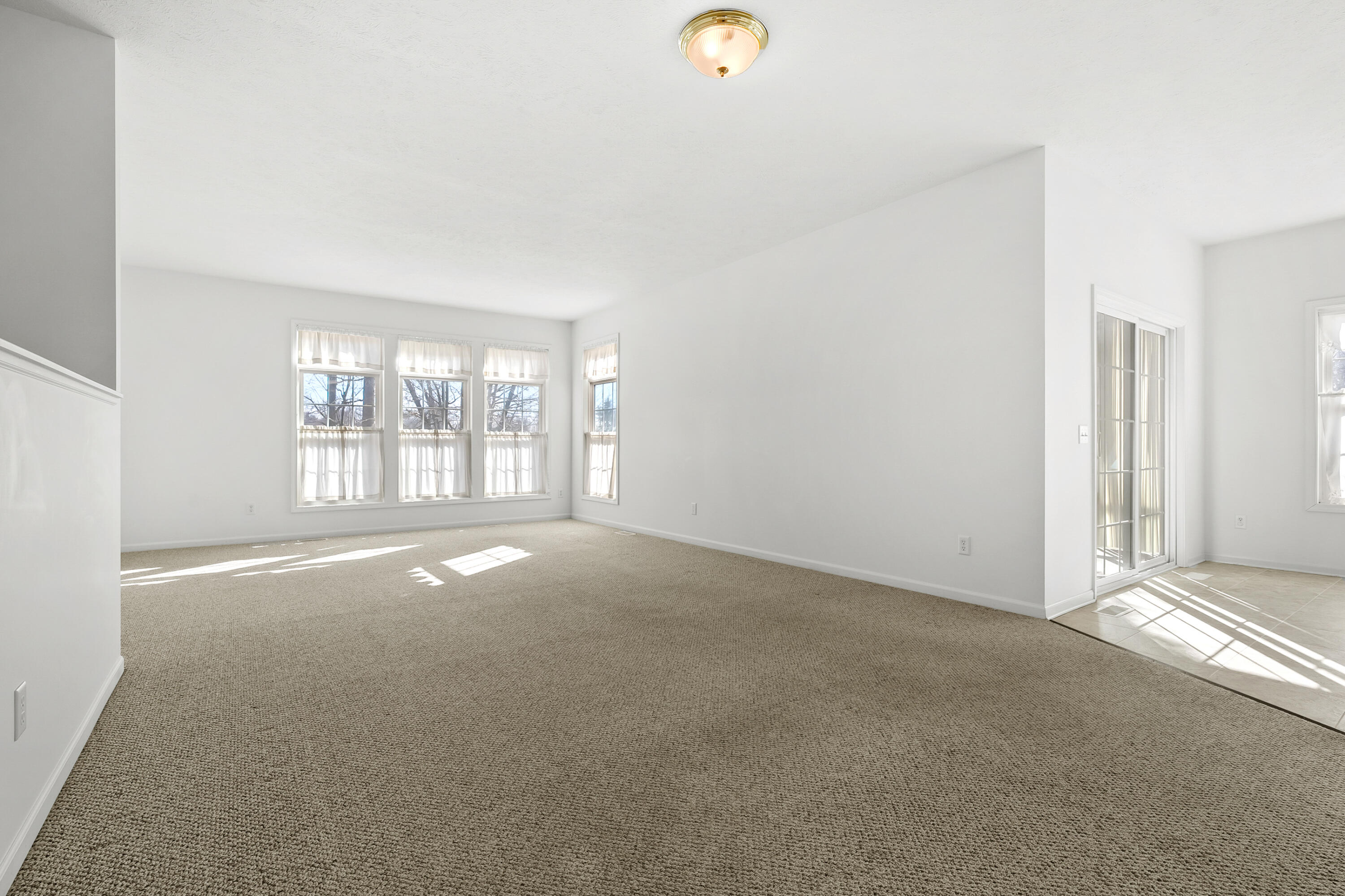 2681 Hunters Run Kalamazoo, MI 49048 - Photo 5 of 39 Hunters_Run_2681_Kalamazoo_49048-3