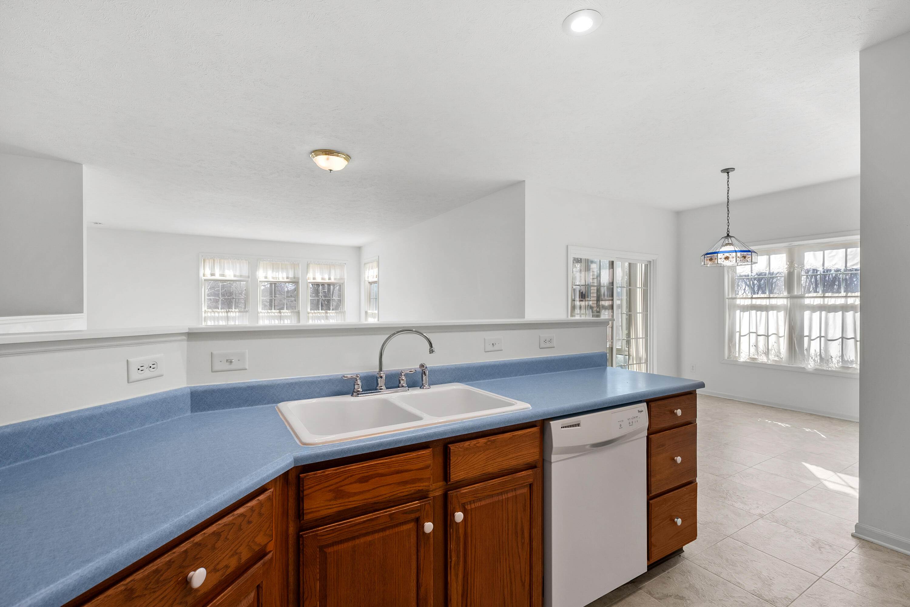 2681 Hunters Run Kalamazoo, MI 49048 - Photo 10 of 39 Hunters_Run_2681_Kalamazoo_49048-11