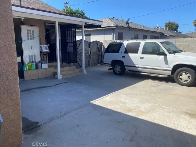 a view of a car garage