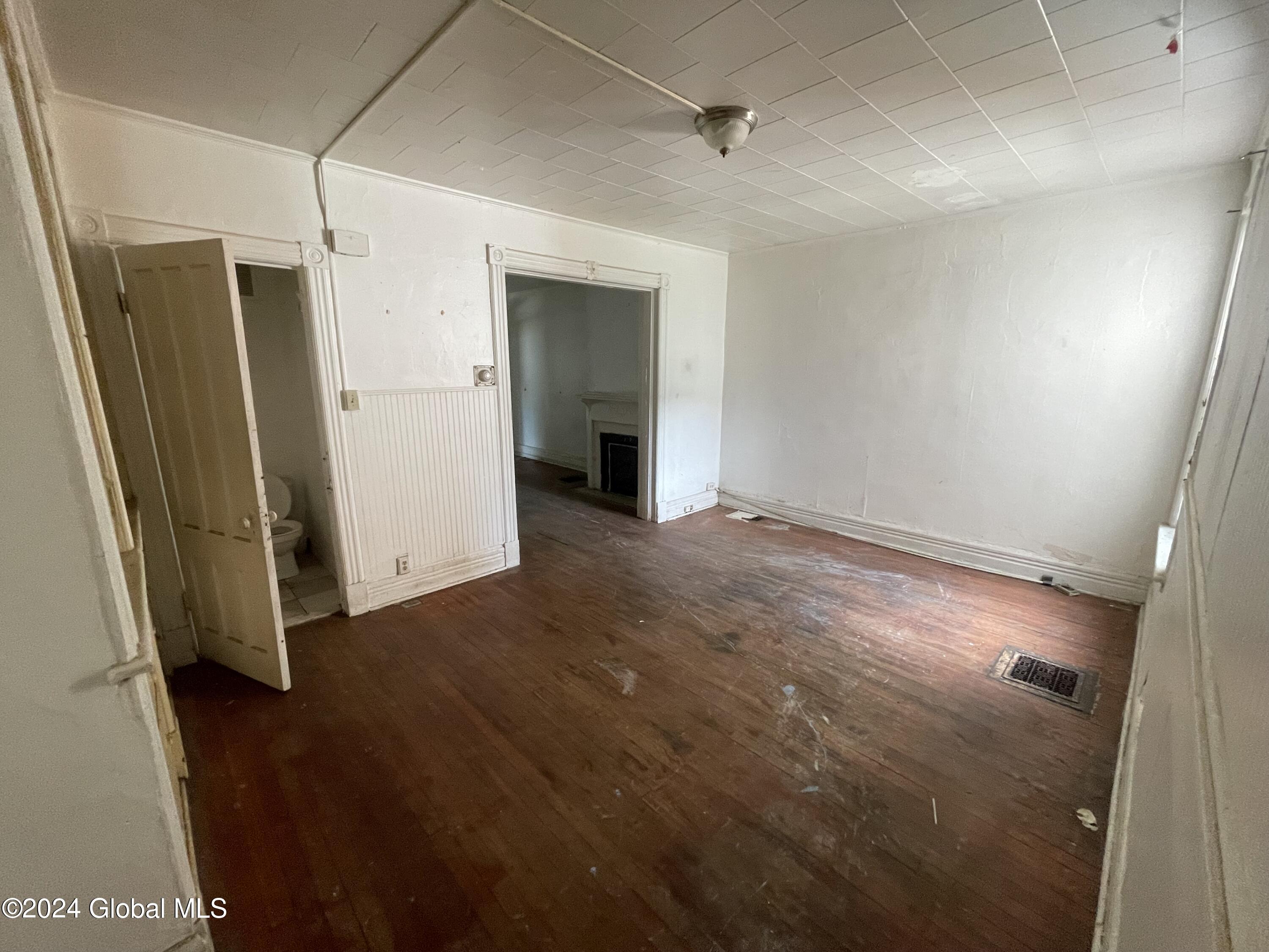 2 Manning Square Albany, NY 12206 - Photo 7 of 25 IMG_4886