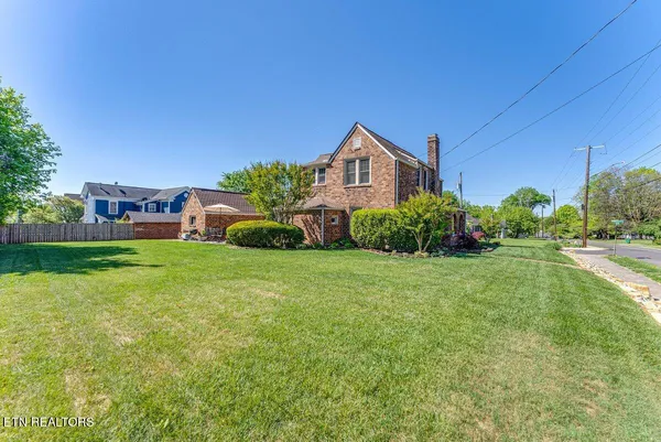 $399,900 | 600 East 2nd N Street, Morristown, TN 37814