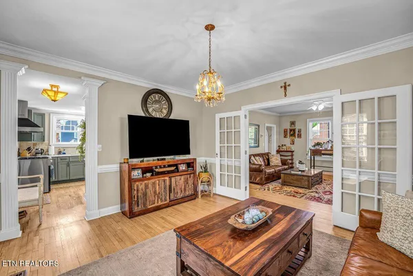 $399,900 | 600 East 2nd N Street, Morristown, TN 37814