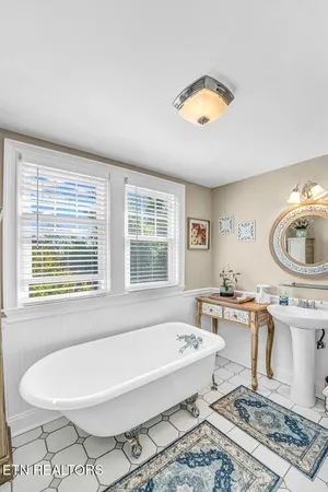 $399,900 | 600 East 2nd N Street, Morristown, TN 37814