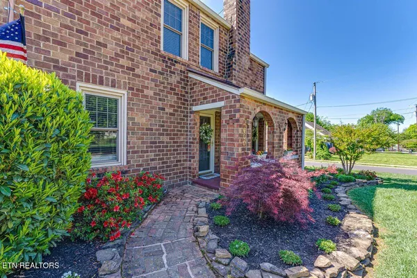 $399,900 | 600 East 2nd N Street, Morristown, TN 37814