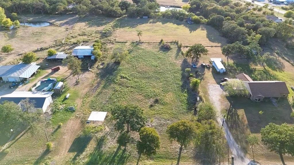194 South 5th Street Axtell, TX 76624 - Photo 3 of 16