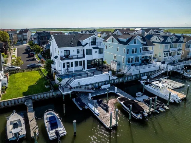 $5,900,000 | 437 North Thurlow Avenue, Margate City, NJ 08402