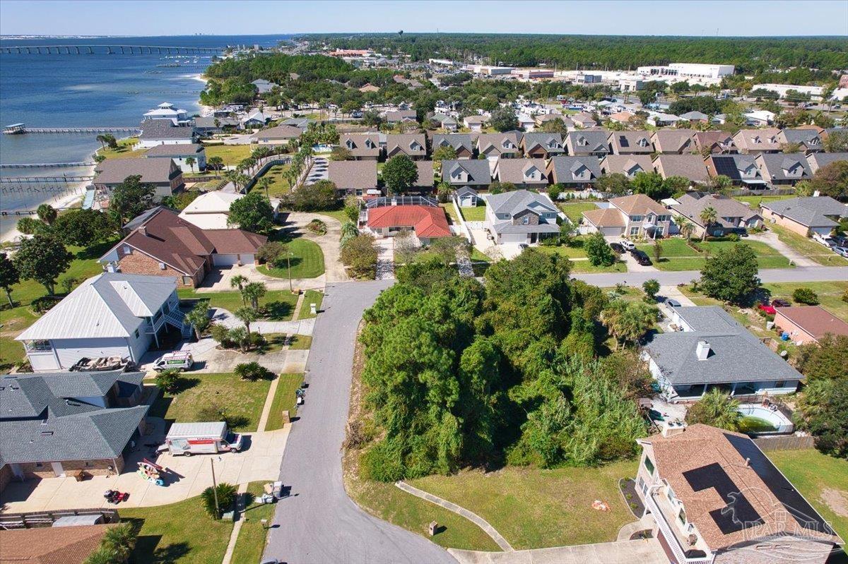 1908 Catamaran Drive Navarre, FL 32566 - Photo 2 of 12